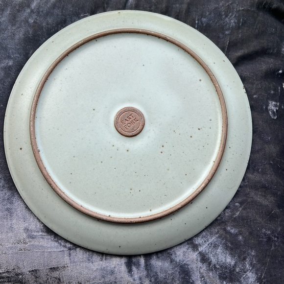 Eastfork Pottery dinner plate in retired glaze soapstone - Picture 3 of 3
